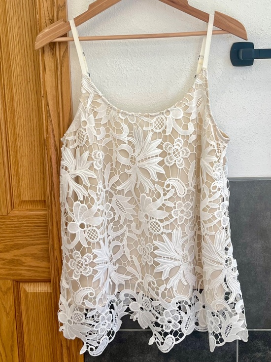 CAbi Tops - Cabi Ivory Lace Overlay Nude Sleeveless Tank Top Cami Blouse Womens Size Small